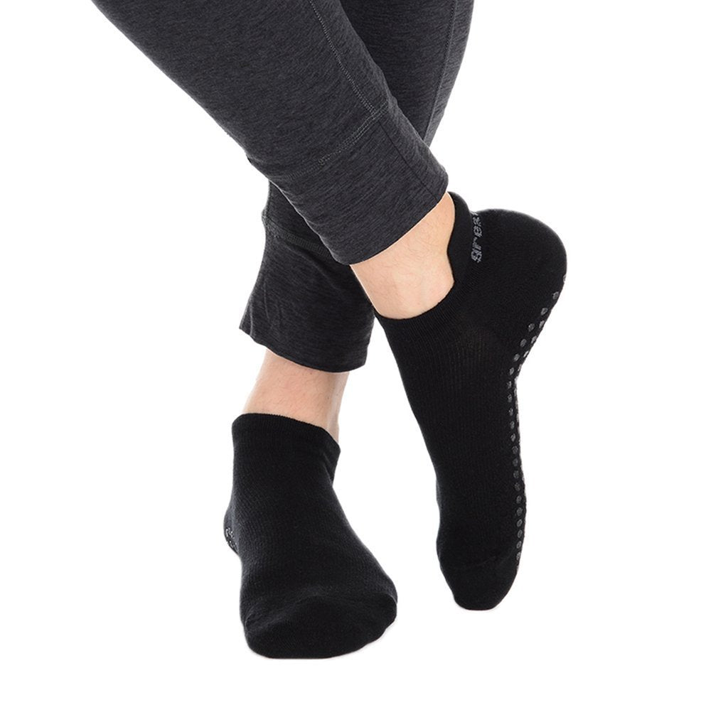 Girls Trampoline Socks, Gym Socks with Grips