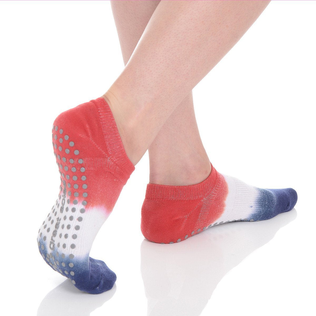 https://www.great-soles.com/cdn/shop/products/Lady-Liberty-Tie-Dye-Non-Slip-Grip-SportSock-Walking-Dance-Barre_1200x.jpg?v=1653409221